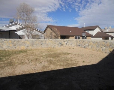 2361 Tierra Sol Road - Photo Thumbnail 18