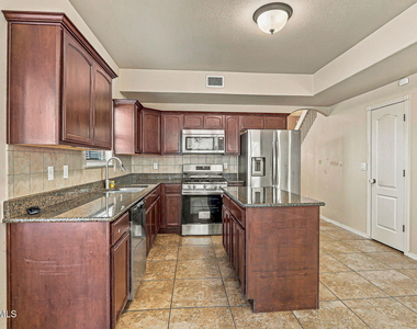 14231 N Point Avenue - Photo Thumbnail 12