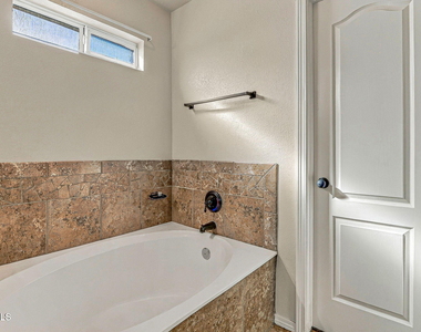 14231 N Point Avenue - Photo Thumbnail 32