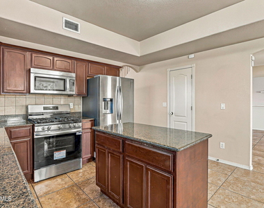 14231 N Point Avenue - Photo Thumbnail 13