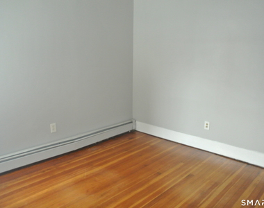 549 Howe Avenue - Photo Thumbnail 9