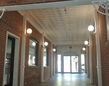 549 Howe Avenue - Photo Thumbnail 16