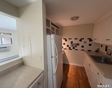 130 Coe Avenue - Photo Thumbnail 2