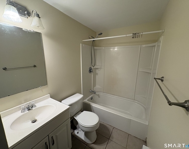 130 Coe Avenue - Photo Thumbnail 7