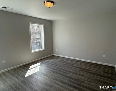 550 High Street - Photo Thumbnail 14
