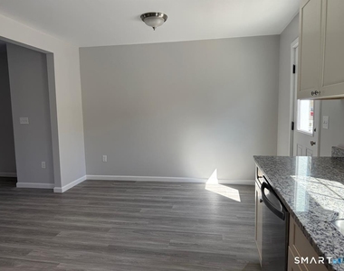 550 High Street - Photo Thumbnail 2