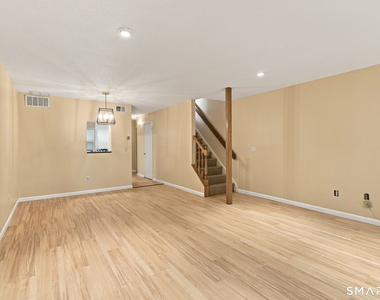 11 Talcott Forest Road - Photo Thumbnail 9