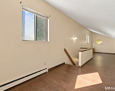 11 Talcott Forest Road - Photo Thumbnail 21