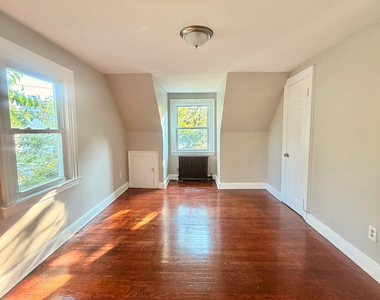 685 Newhall Street - Photo Thumbnail 7