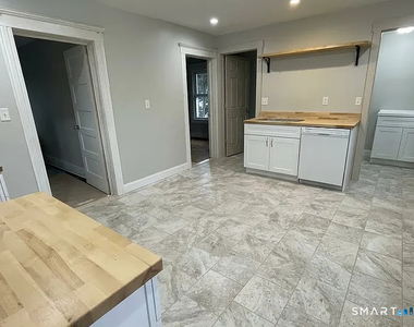25 Donahue Place - Photo Thumbnail 3