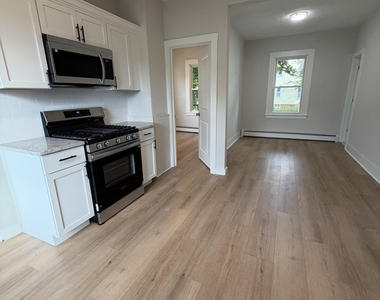 164 Curtis Street - Photo Thumbnail 2