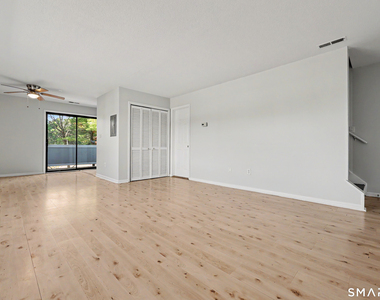 296 Main Avenue - Photo Thumbnail 4