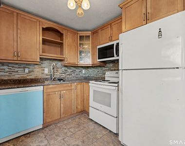 296 Main Avenue - Photo Thumbnail 6