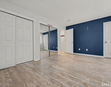 296 Main Avenue - Photo Thumbnail 9