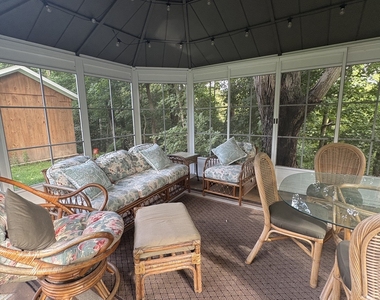 225 Riverside Drive - Photo Thumbnail 5