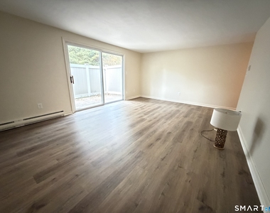 1644 Farmington Avenue - Photo Thumbnail 17