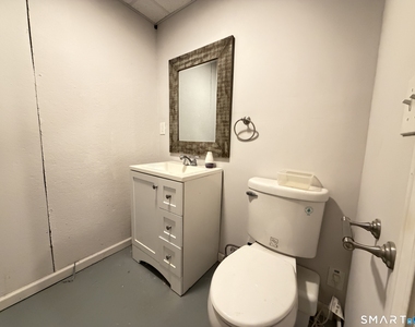 1644 Farmington Avenue - Photo Thumbnail 18