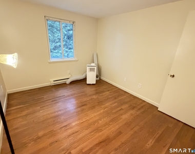 1644 Farmington Avenue - Photo Thumbnail 14