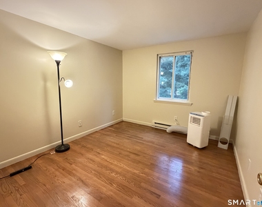 1644 Farmington Avenue - Photo Thumbnail 12