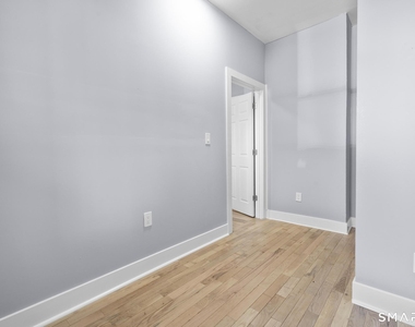 302 Exchange Street - Photo Thumbnail 5