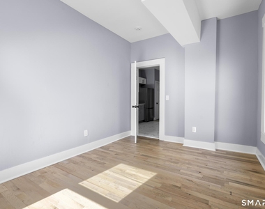 302 Exchange Street - Photo Thumbnail 17