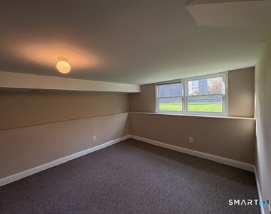 10 Tomahawk Lane - Photo Thumbnail 8