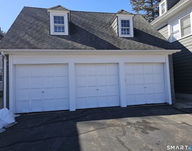 1093 Farmington Avenue - Photo Thumbnail 21
