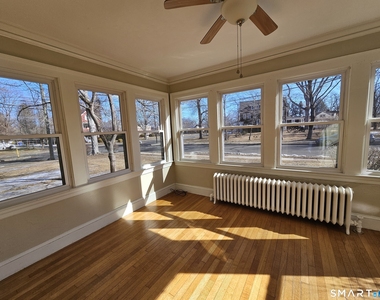 1093 Farmington Avenue - Photo Thumbnail 14