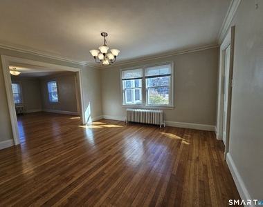 1093 Farmington Avenue - Photo Thumbnail 11