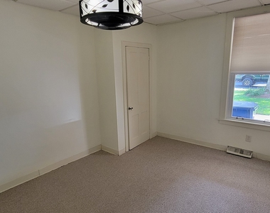 42 Woodbridge Street - Photo Thumbnail 15