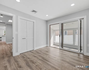 17 Hazel Street - Photo Thumbnail 6