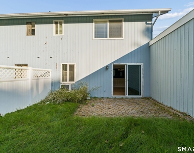 7 Cedarbrook Townhouse - Photo Thumbnail 28