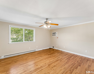 7 Cedarbrook Townhouse - Photo Thumbnail 17