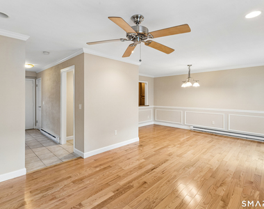 7 Cedarbrook Townhouse - Photo Thumbnail 5