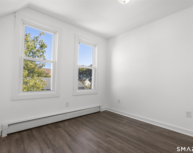 841 East Street - Photo Thumbnail 10