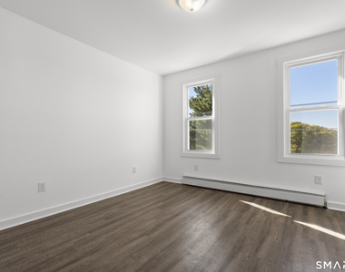 841 East Street - Photo Thumbnail 7