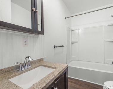 841 East Street - Photo Thumbnail 17