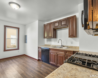 841 East Street - Photo Thumbnail 2