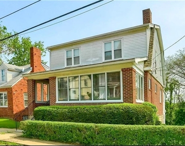 118 Brightwood Ave - Photo Thumbnail 1