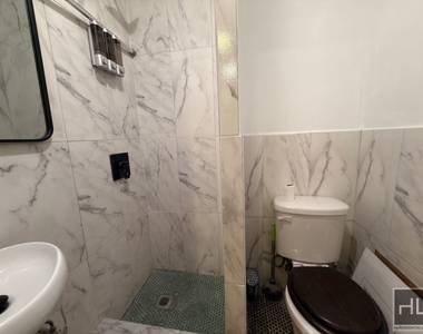 284 Halsey Street - Photo Thumbnail 7