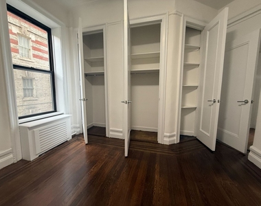 1 Bedroom in Upper West Side - Photo Thumbnail 5