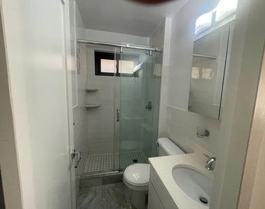 2 Bedroom in Upper East Side - Photo Thumbnail 7