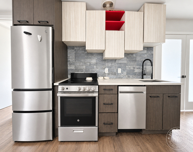 334 Evergreen Avenue - Photo Thumbnail 3