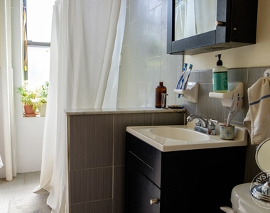 1497 Carroll Street - Photo Thumbnail 6