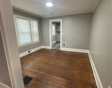 839 Norton Street - Photo Thumbnail 6