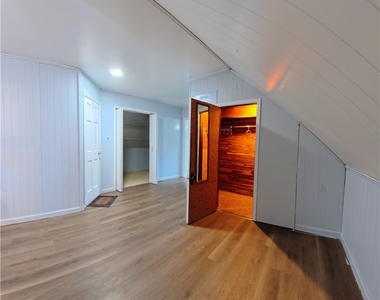 198 Roslyn Street - Photo Thumbnail 19