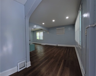 198 Roslyn Street - Photo Thumbnail 3