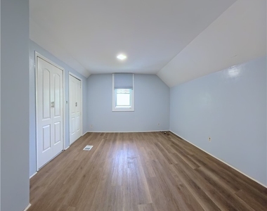 198 Roslyn Street - Photo Thumbnail 11