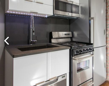 234 West 14th Street - Photo Thumbnail 8