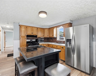 119 Wagner Avenue - Photo Thumbnail 4